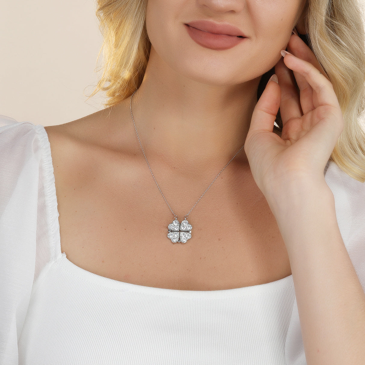 Clover Heart Zircon Pendant Necklace