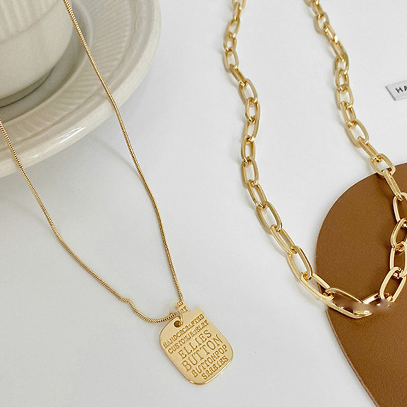 Stylish Gold Tag Pendant Necklace