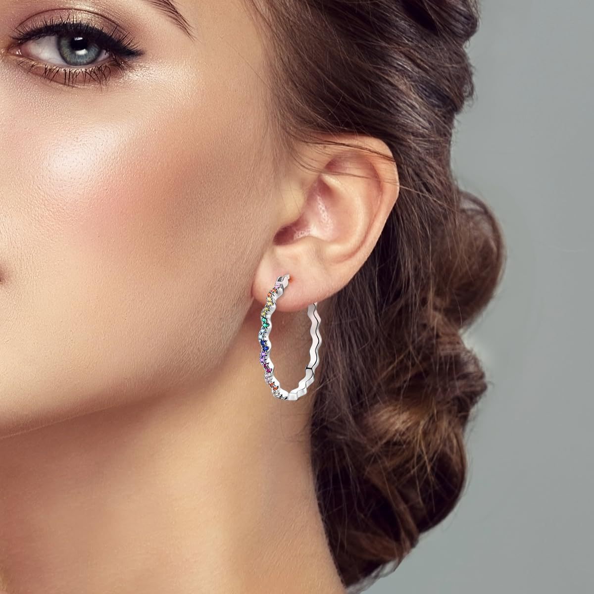 Fashion Wave Shape Rhinestone Earrings