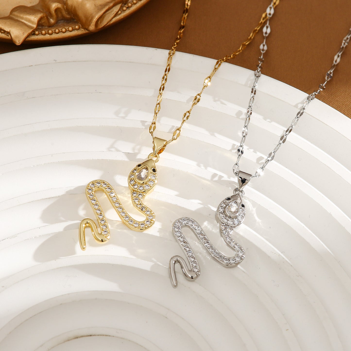Elegant Snake Necklace with Rhinestones