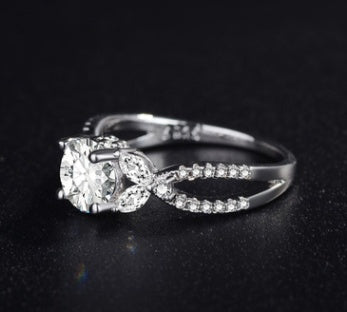 Stylish Hollow Design Zircon Ring