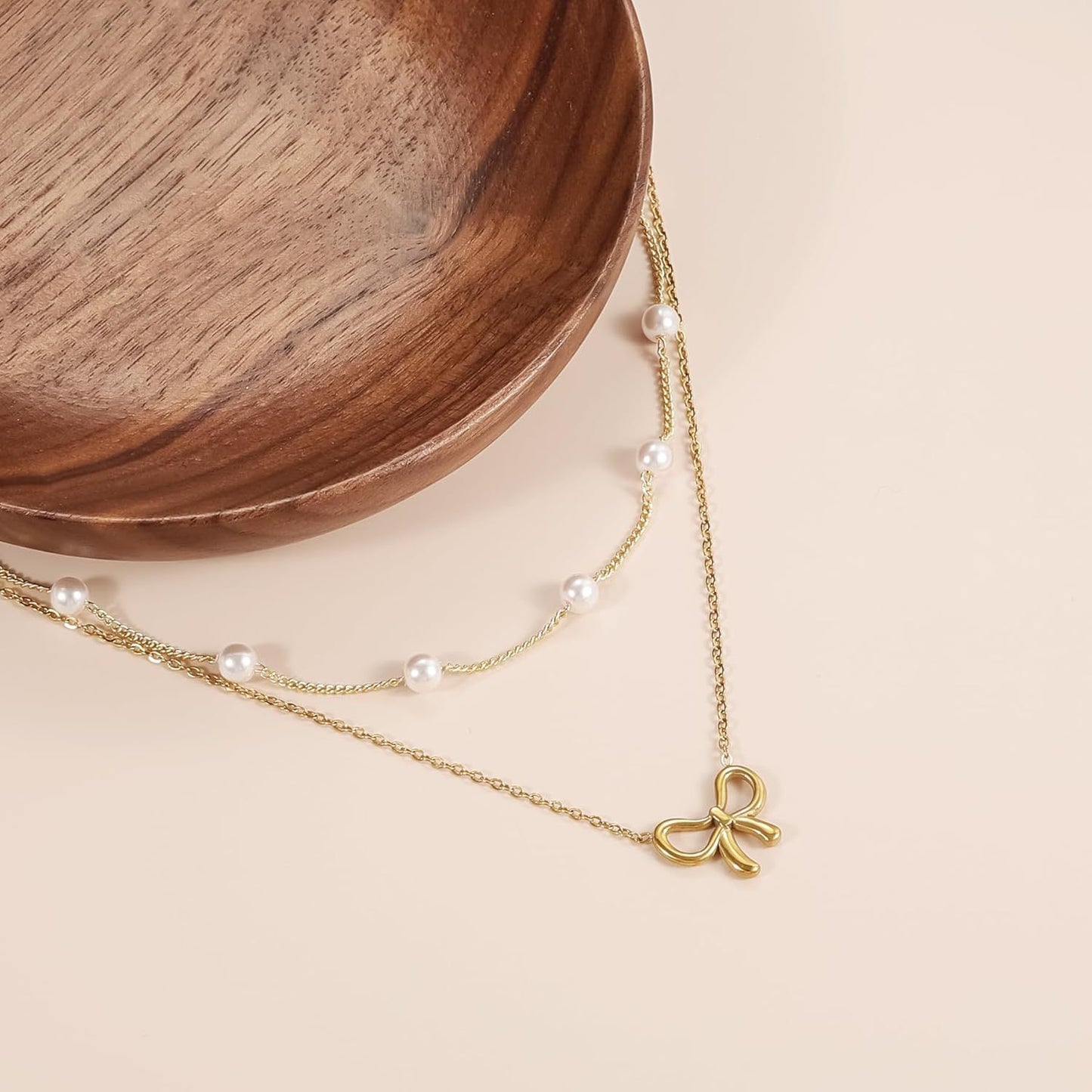 Elegant Pearl Choker Necklace for Women