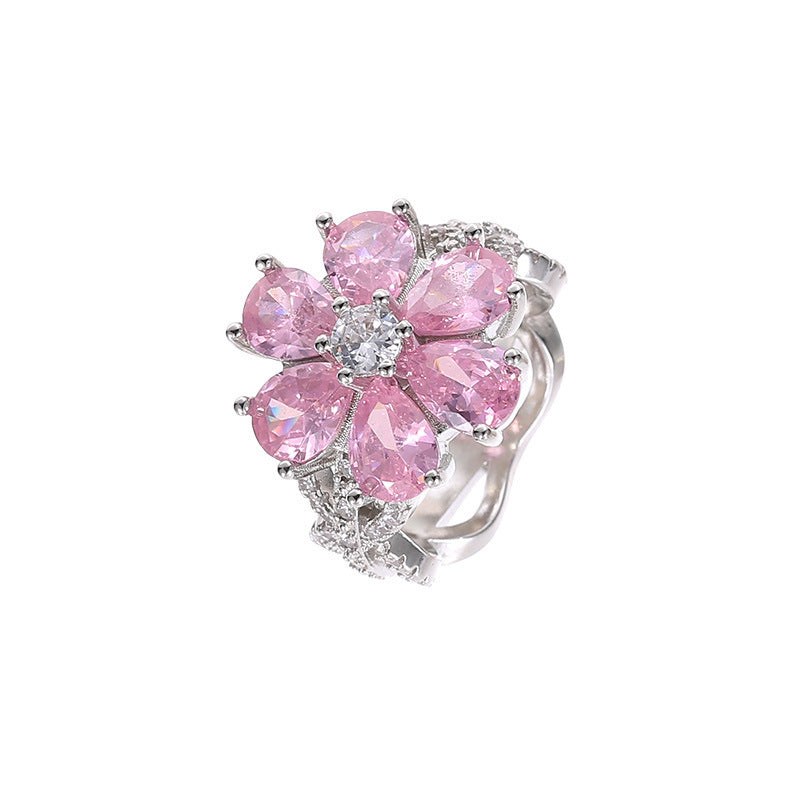 Fashionable Floral Heart Ring