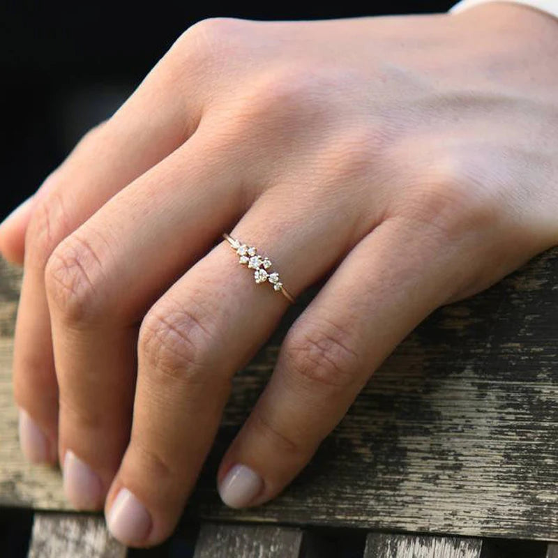 Women’s Sparkling Moissanite Ring