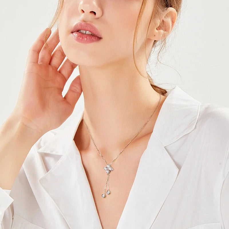 Women’s Moissanite Flower Necklace