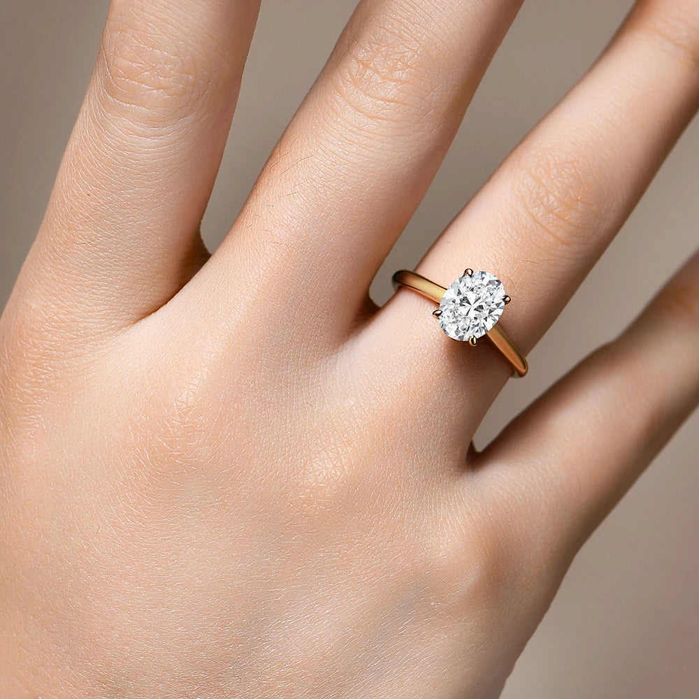 Luxury Moissanite Engagement Ring
