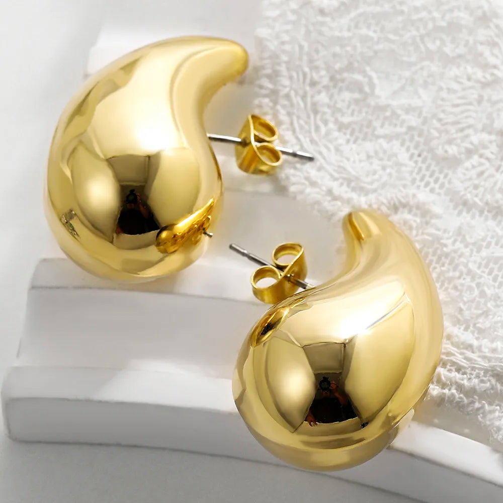 Elevate Your Style with Glamorous Giant Chunky Gold Hoop Earrings.